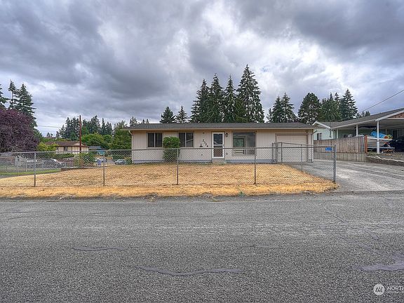 3rd image of 2324 Pamela Place