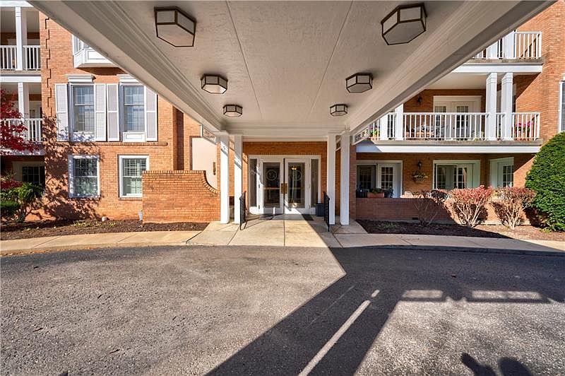 201 Kingsberry Cir APT 421, Pittsburgh, PA 15234 Zillow