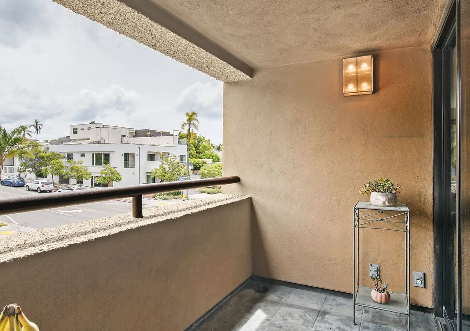 Rare 3br With 2 Balconies + Bay Views Save $2,750! — Photo 4