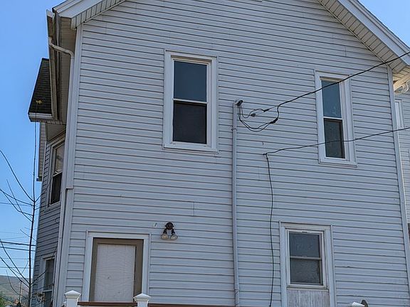2nd image of 18-20 W Southern Ave S #2b11b95fa
