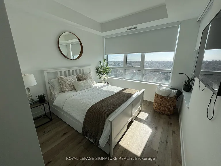 405 Dundas St N #429 — Photo 8