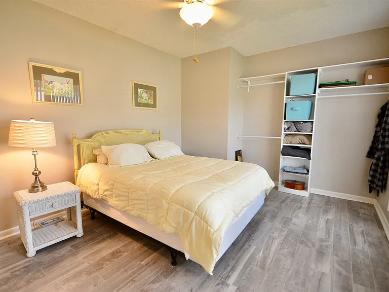 7655 S Braeswood Blvd #26 — Photo 16