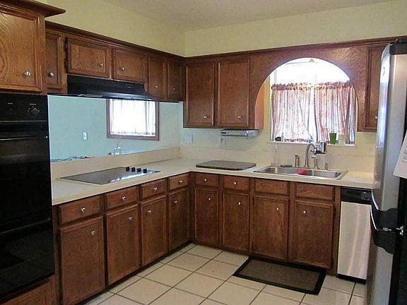 3rd image of 15311 Cobre Valley Dr