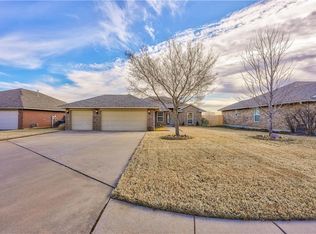 21280 River Lark Ln, Edmond, OK 73012