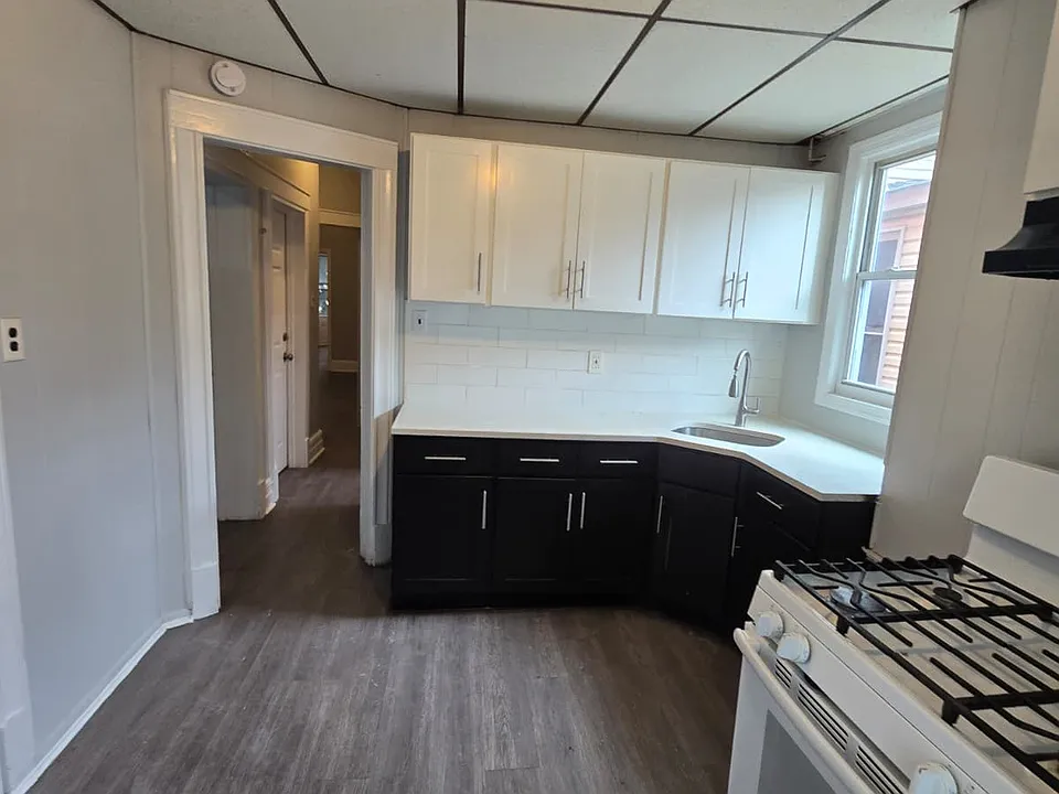 236 Danforth Ave #1A