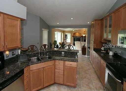 4th image of 11336 Haskell Dr