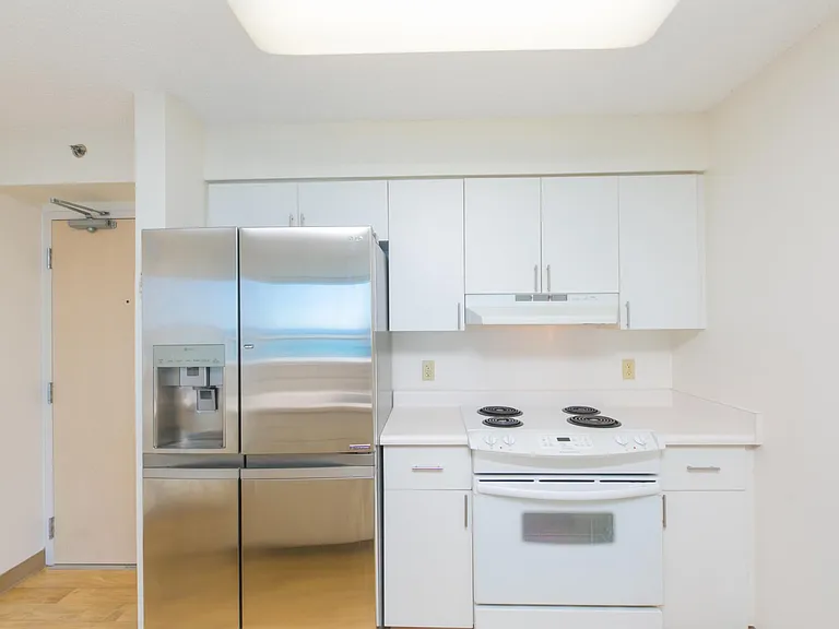 215 N King St #1803 — Photo 9
