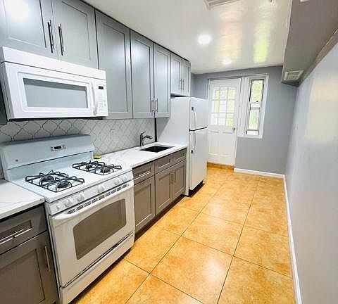 3rd image of 90-12 24th Rd Floor 1