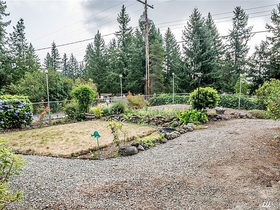 2nd image of 16929 Port Orford Blvd SE