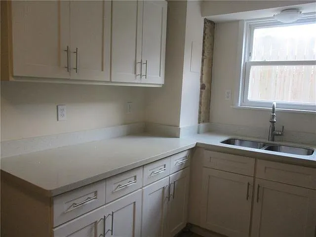 1 bed, 1.0 bath, 600 sqft, $900 — Photo 3