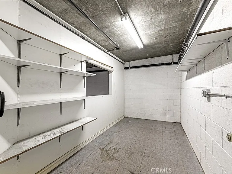 2345 Montrose Ave #2 — Photo 12