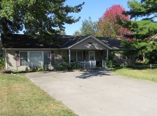 41638 Elmwood St, Elyria, OH 44035