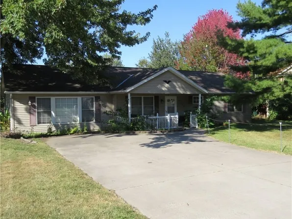 41638 Elmwood St, Elyria, OH 44035