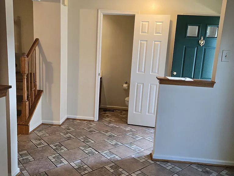 11 Fencerow Ct — Photo 6