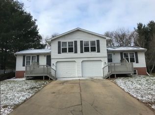 2950 Traceway Dr, Madison, WI 53713