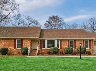1432 Pine Grove Ln, Chesapeake, VA 23321