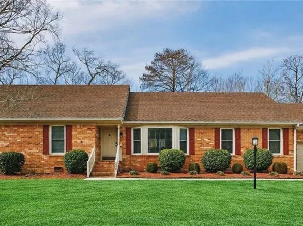 1432 Pine Grove Ln, Chesapeake, VA 23321