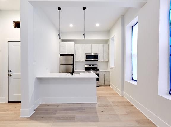 324 S Racine, West Loop Chicago Apartment for Rent