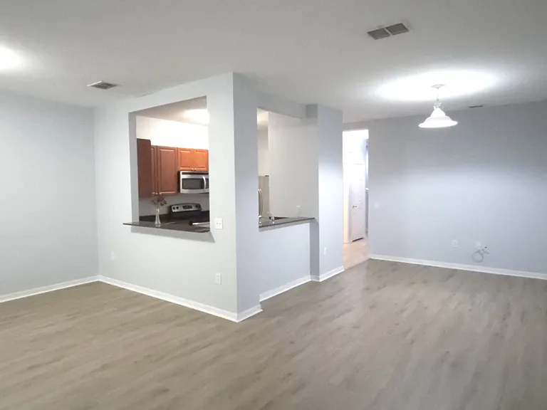 8208 Downpatrick Ct — Photo 10