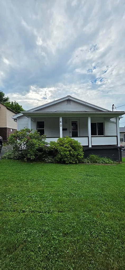 60 Stewart Street photo 1