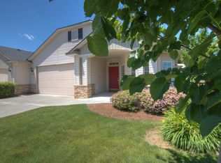 403 S Golden Eagle Ln, Eagle, ID 83616