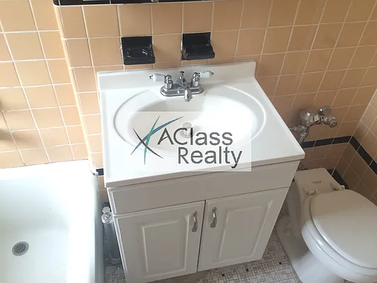 Rented by A Class Realty Corp | media 15