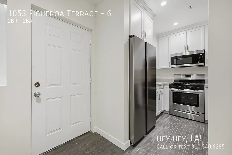 Modern Hillside Apartment | 2 Bed | 2 Bath | Parking | Central Air | Victor Heights | Echo Park |... — Photo 4