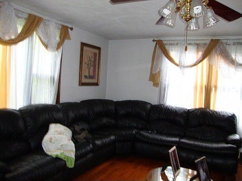 2nd image of 126 E Cedar St