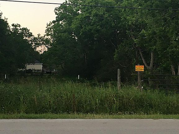 3rd image of 7006 N Railroad Ave