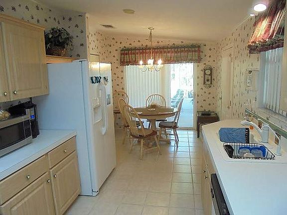 3rd image of 226 Osprey Ln