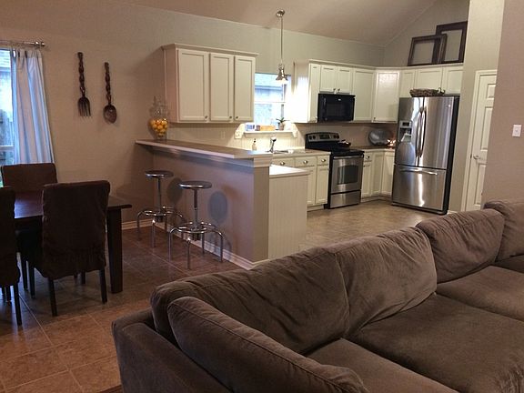 4th image of 41290 Knollwood Dr