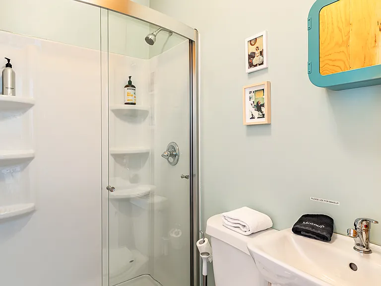 2909 E 16th St #2 — Photo 5