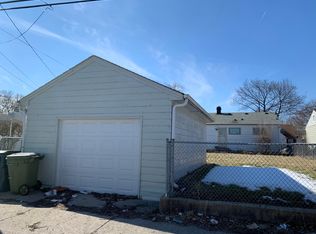 4952 N 53rd St, Milwaukee, WI 53218