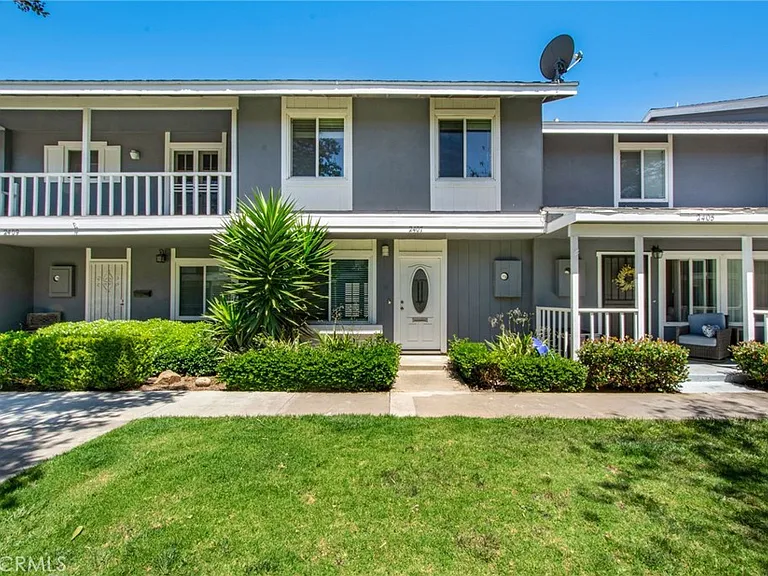 2407 Richmond Way — Photo 1