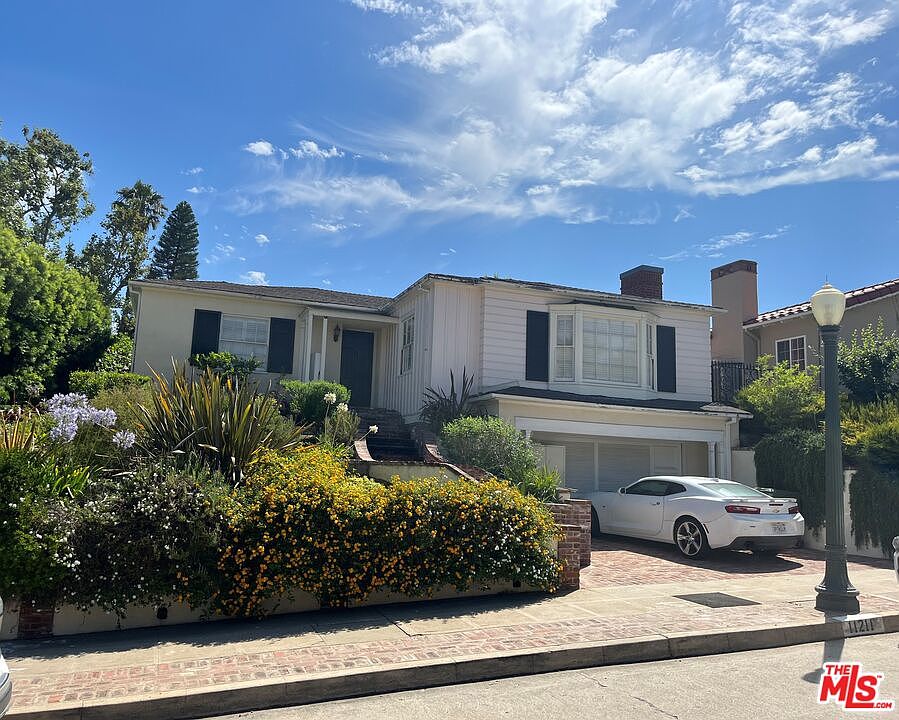 11211 Homedale St, Los Angeles, CA 90049 Zillow