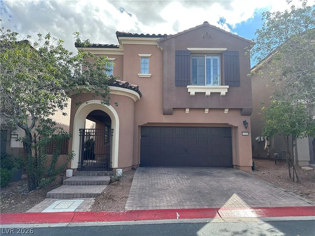 3 bed, 2.5 bath, 1749 sqft, $2,500 — Photo 1