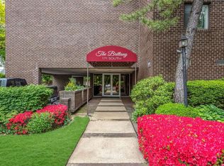 171 S Middle Neck Rd APT 1D, Great Neck, NY 11021