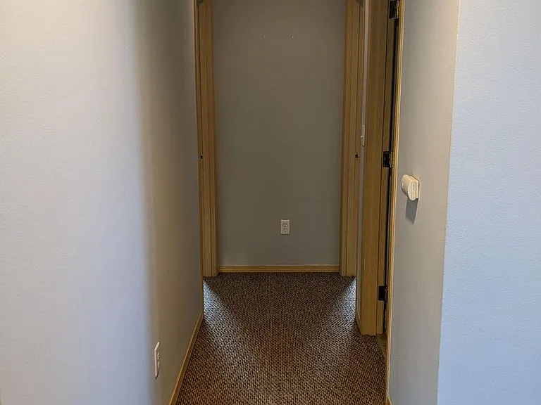 1169 Hudson St — Photo 19