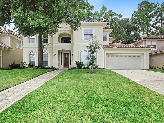 2nd image of 15619 Lake Iris Dr