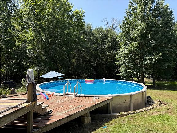 3rd image of 309 County Road 4330 SE