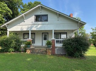 80 Bell St, Hiawassee, GA 30546
