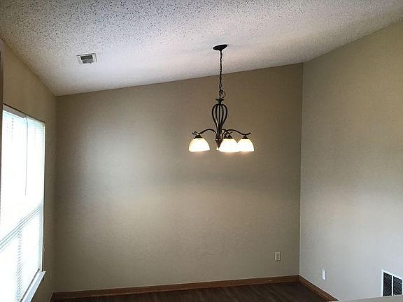2nd image of 1-5947 Liverpool Ln #1