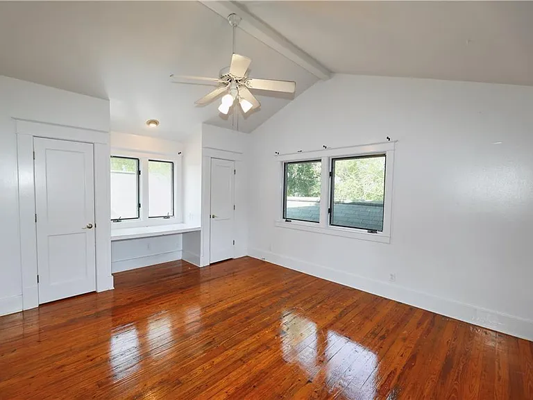 1305 Lorrain St — Photo 27