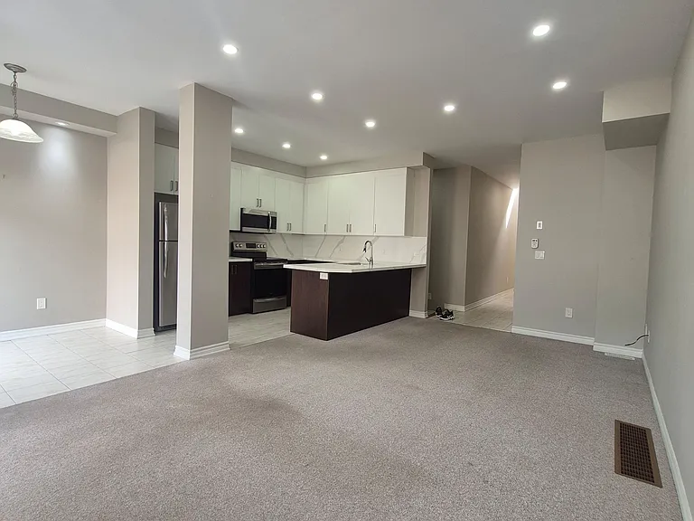 5 Gregory Ave — Photo 43