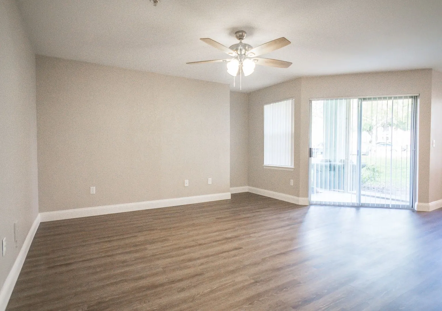 Newly Updated 2 Bedroom 2 Bath Condo For Rent In Bermuda Dunes — Photo 2