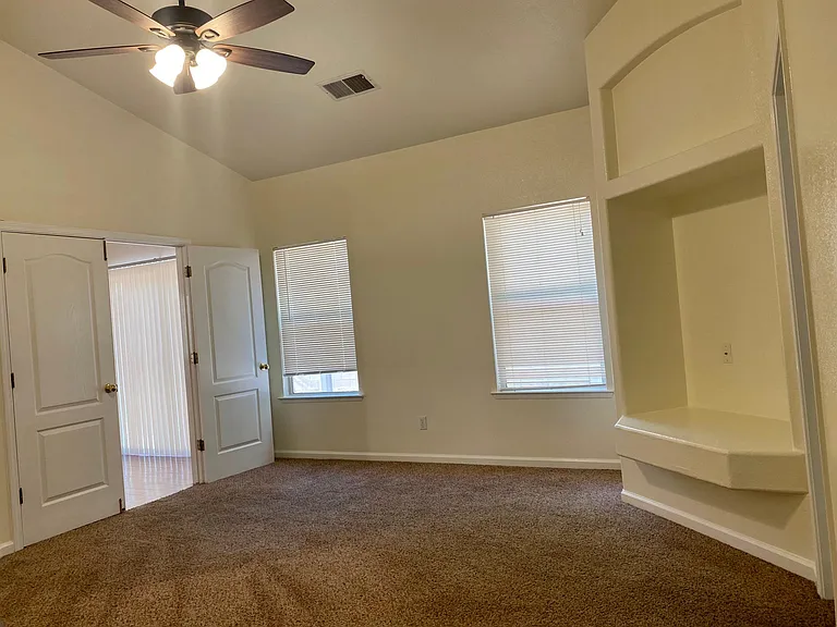 2276 E Brandywine Ln — Photo 16