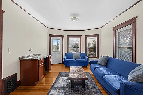 56 Hobson St Photo 1