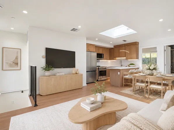6162 3/4 Oak Crest Way, Los Angeles, CA 90042
