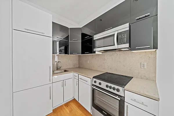 Rented by Vector New York, LLC | media 11