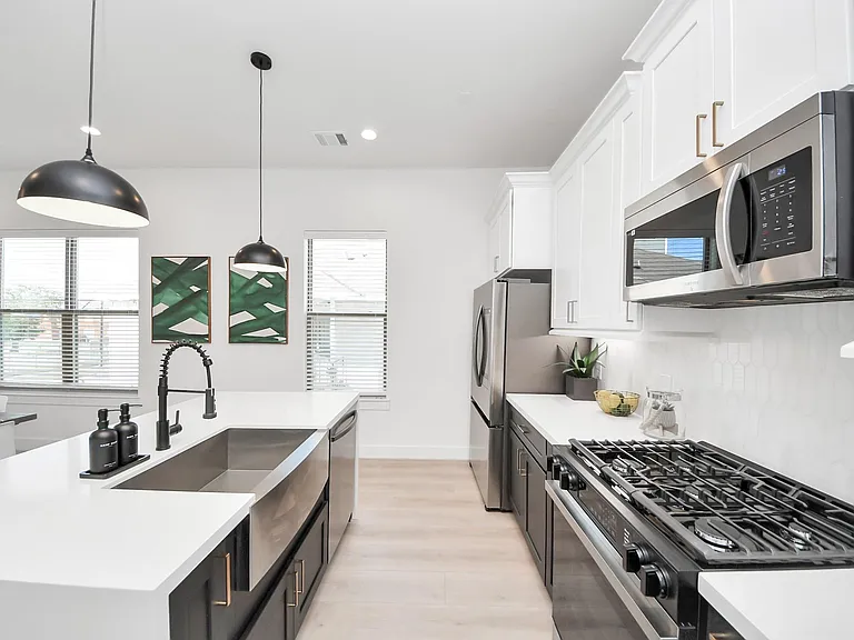 2524 Live Oak St — Photo 19